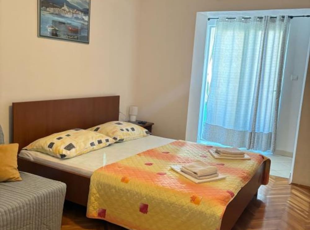 Apartment (Studio Apartment)