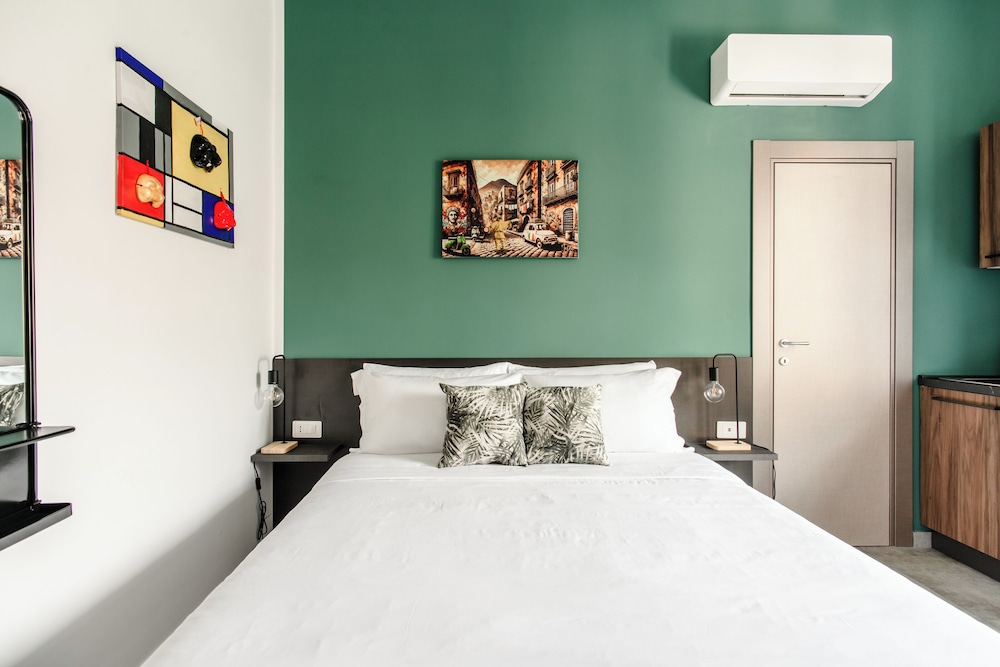Classic Double Room, City View