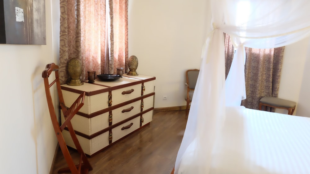 Deluxe Suite photo 2
