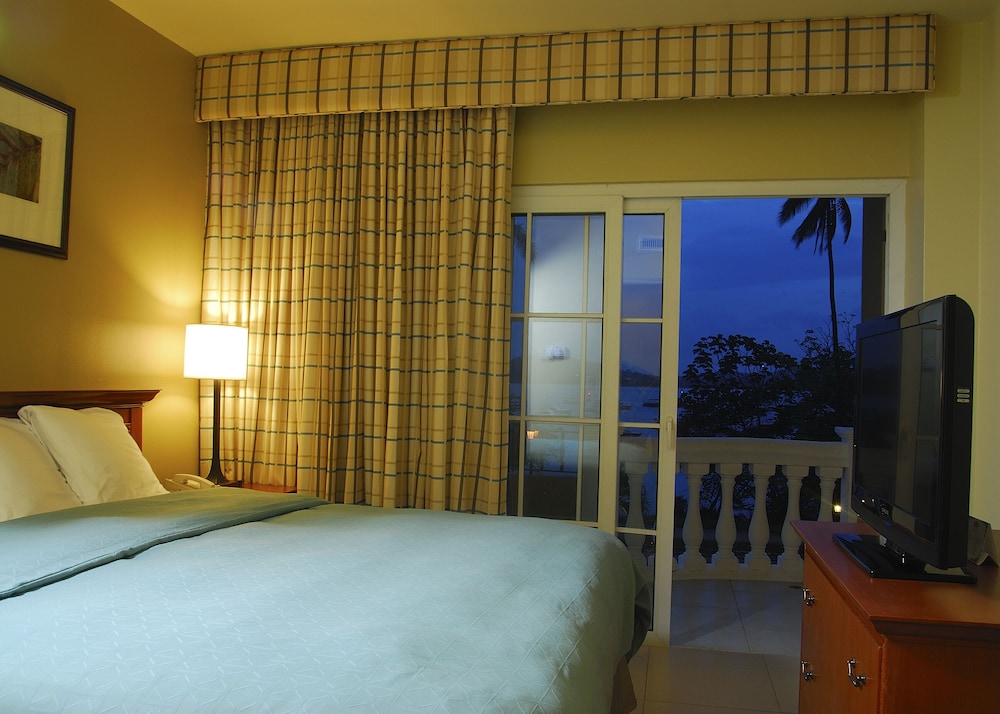 Suite, 1 Bedroom, Non Smoking, Ocean View - Photo 3