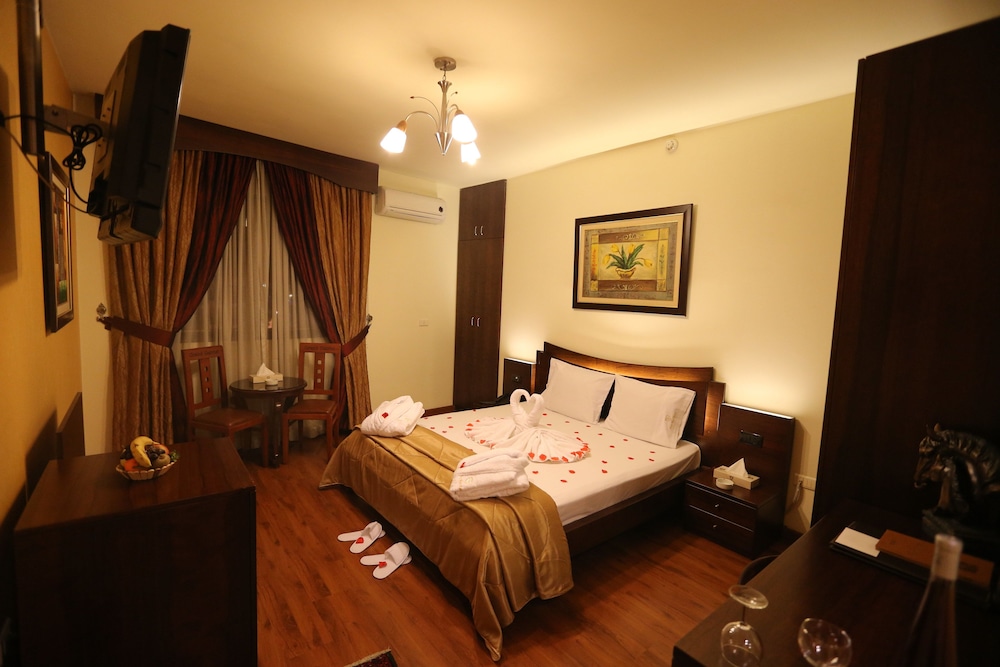 Jacuzzi Room photo 2