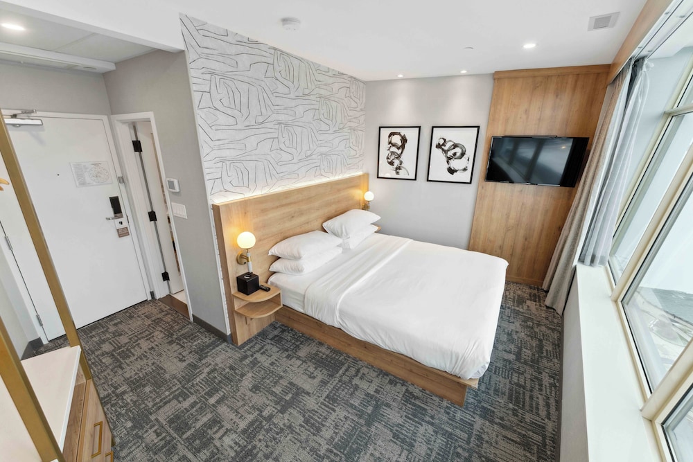 Riverview Room - Photo 3