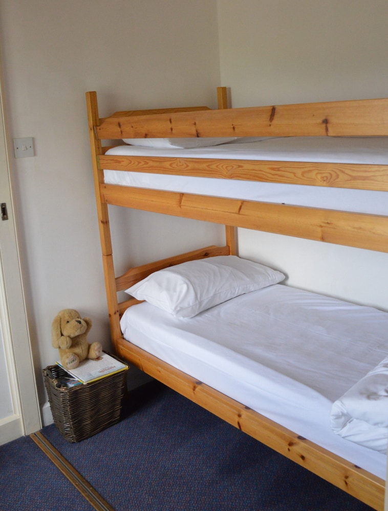 Deluxe Suite, Ensuite photo 2