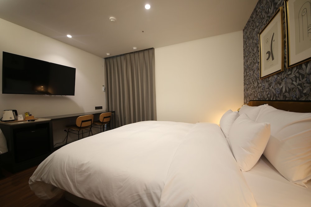 Deluxe Double Room - Photo 2