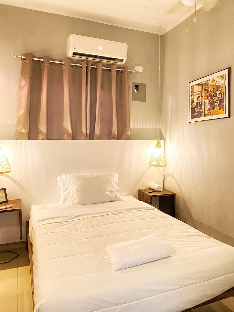Standard Single Room photo 2