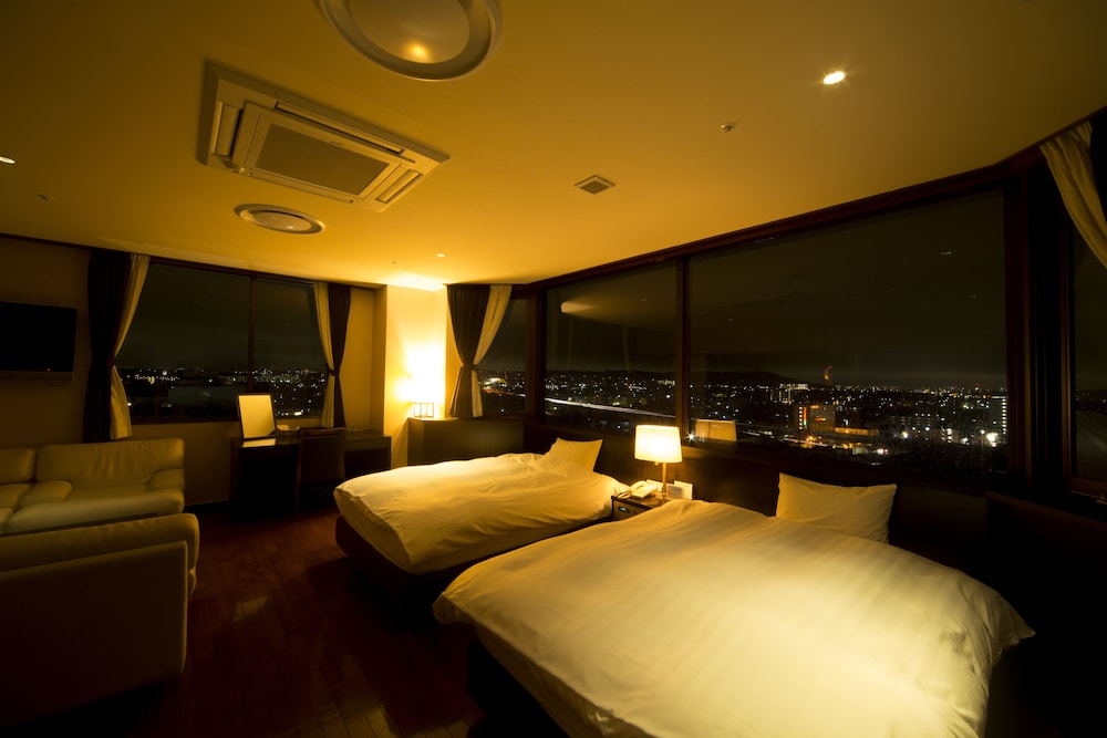 Deluxe Room (with Tatami Area) photo 3