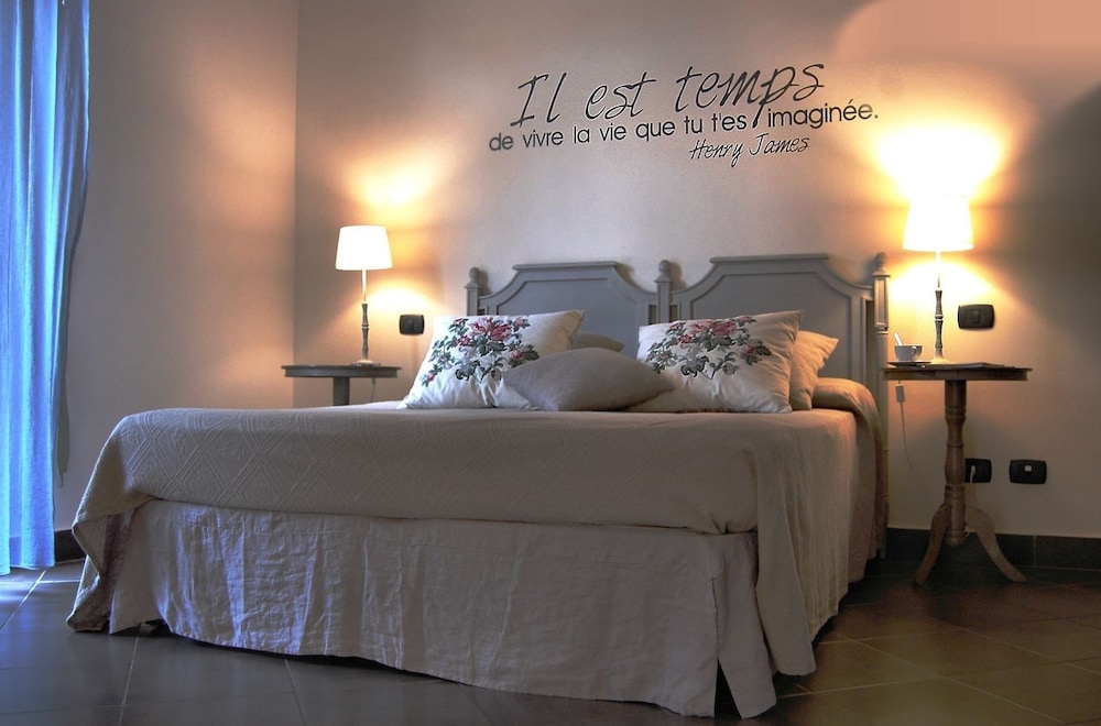 Deluxe Double or Twin Room - Photo 3