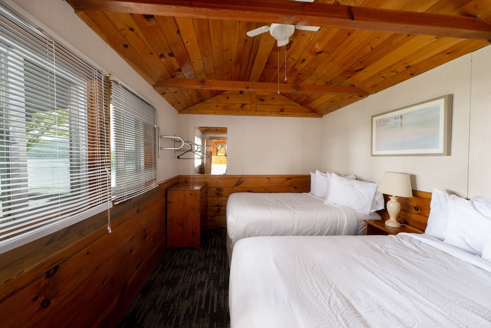 Superior Two-Bedroom Villa Center