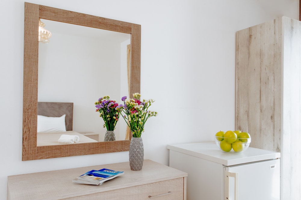 Double or Twin Room - Photo 8
