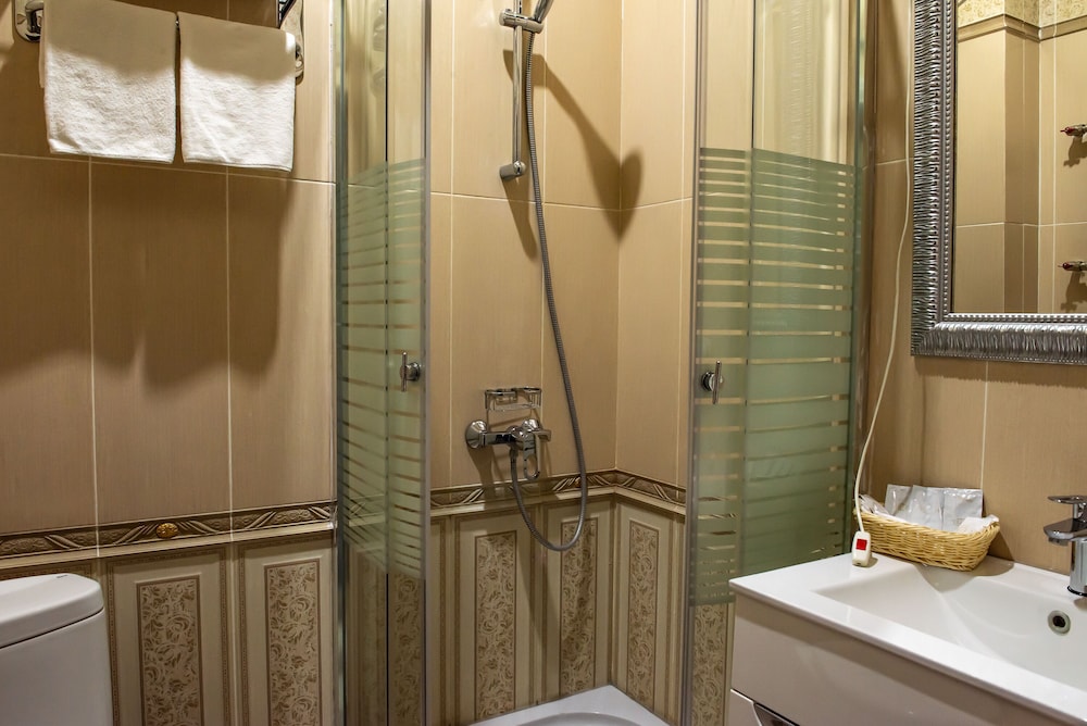 Standard Twin Room photo 3