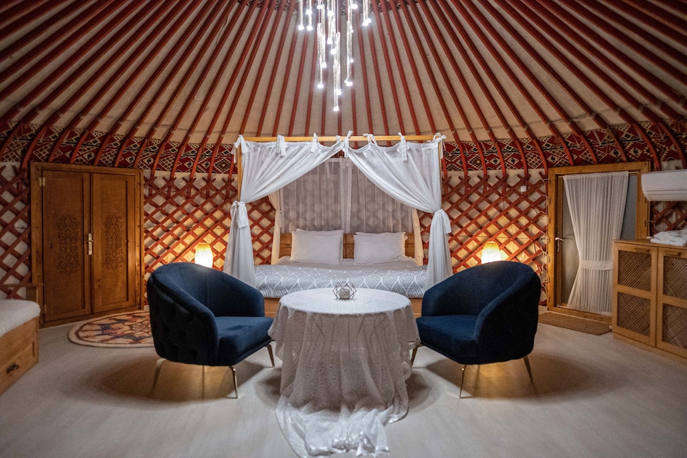 Honeymoon Tent photo 1