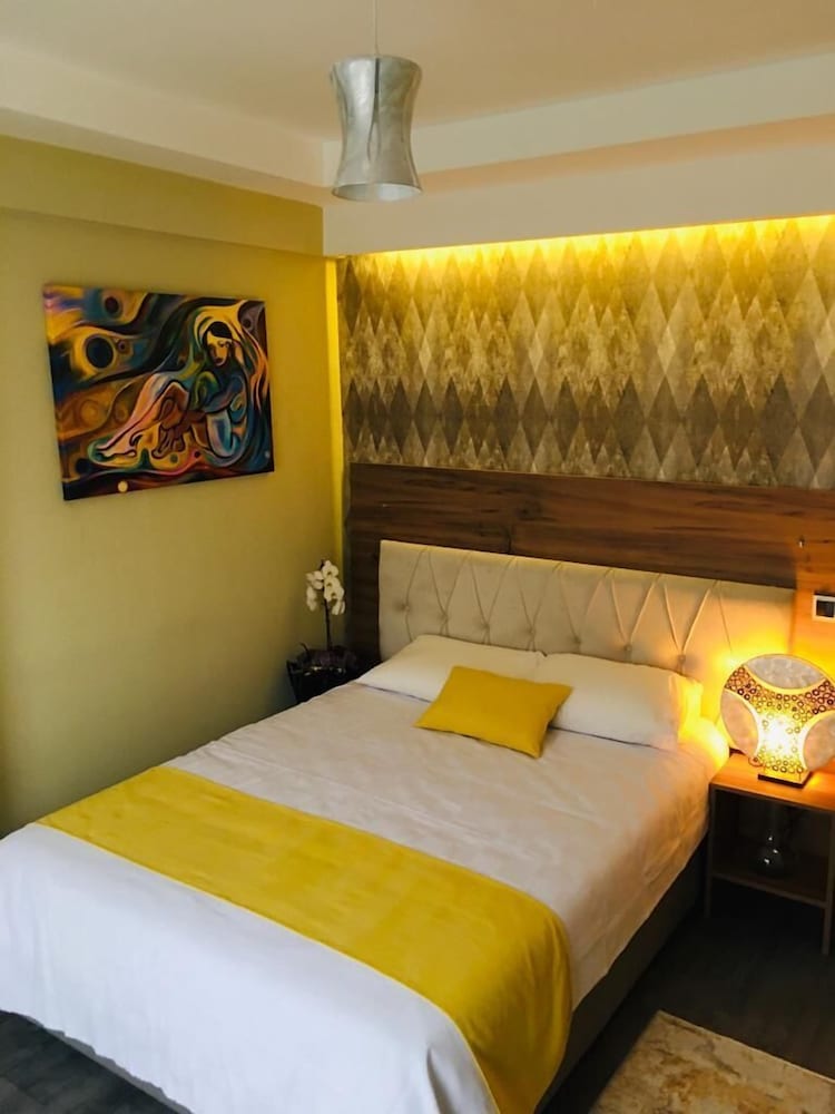 Standard Double or Twin Room, 2 Bedrooms photo 3