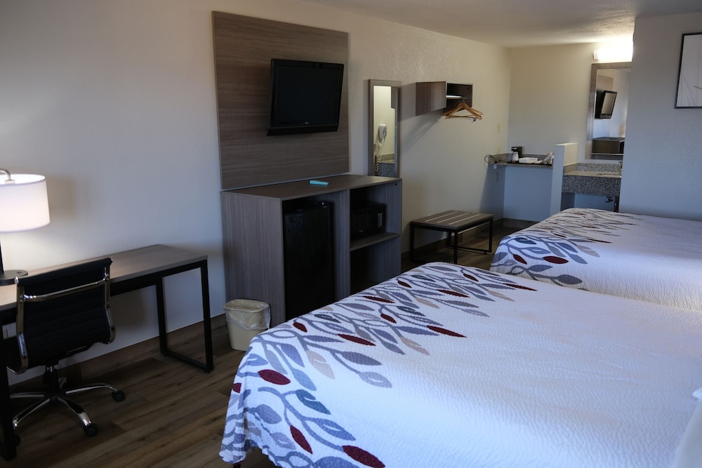 Superior Room, 2 Queen Beds, Non Smoking - Photo 2
