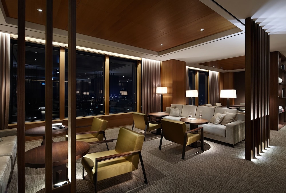 Executive Business Deluxe Twin (The Executive Lounge Access) (Outdoor Pool Access Excluded)