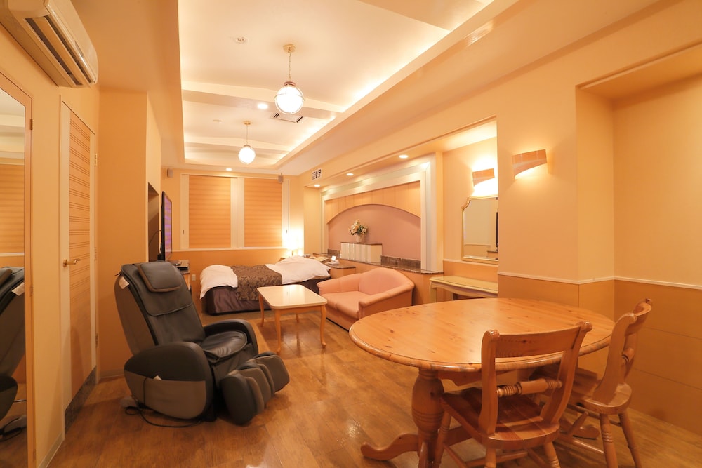Standard Room, 1 King Bed (Couples Hotel) photo 2