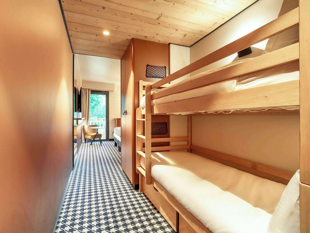 Family Room, Multiple Beds, Balcony - Photo 2