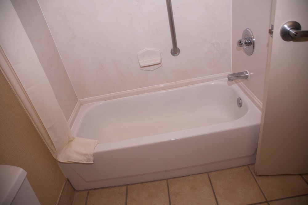 Suite, One King Bed - Photo 3