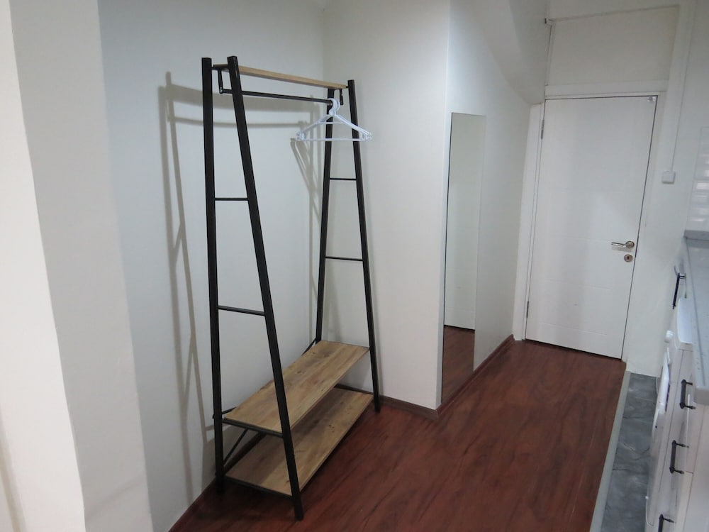 Standard Studio photo 3