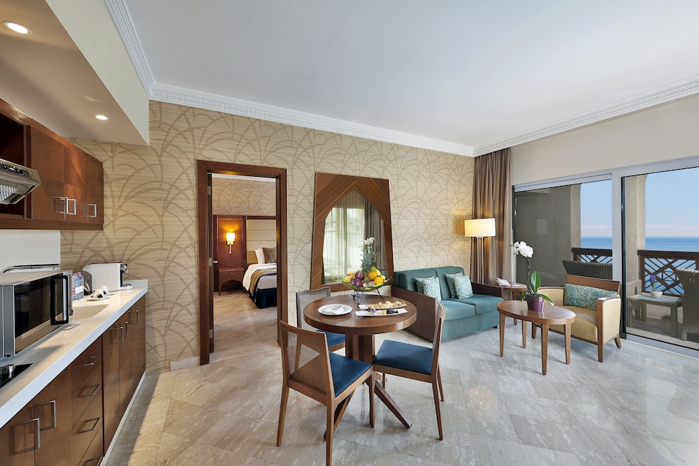 Suite, 1 Bedroom, Sea View photo 2