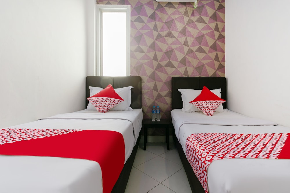 Standard Twin Room photo 2
