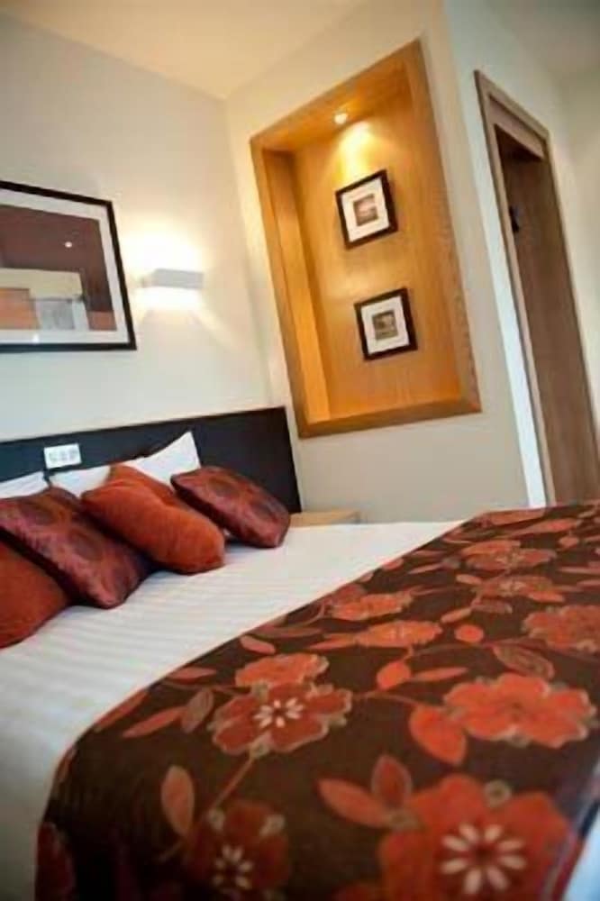 Deluxe Single Room