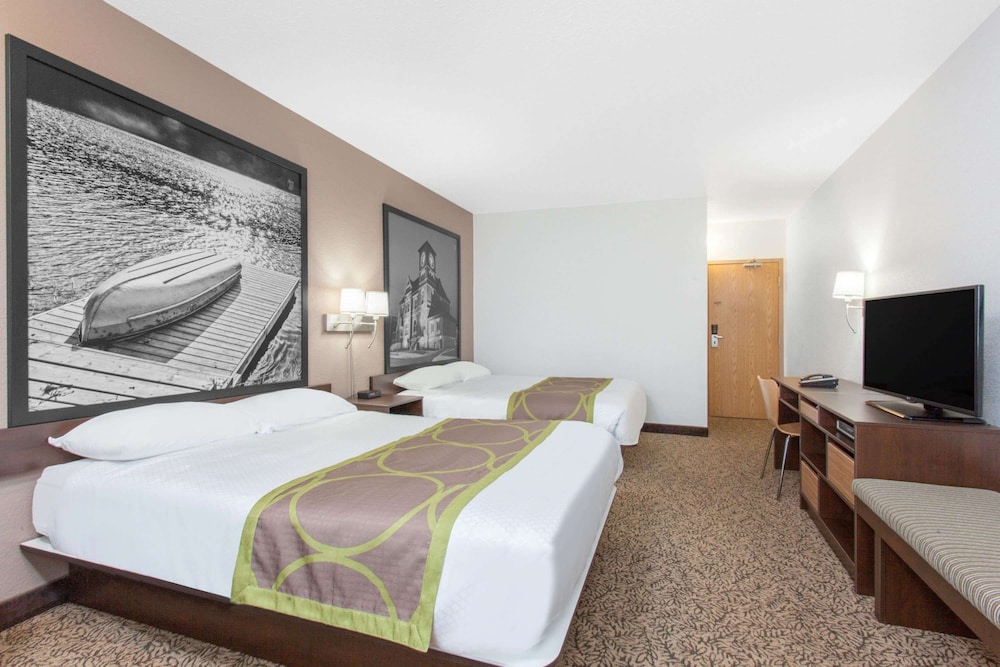 Standard Room, 2 Queen Beds - Photo 2