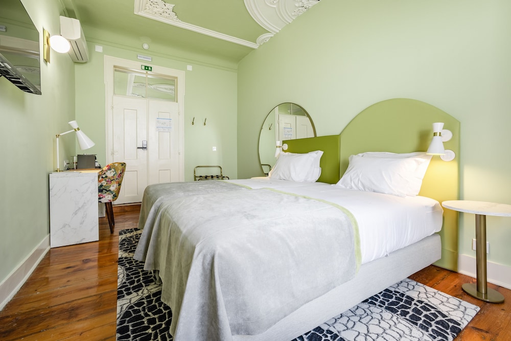Standard Twin Room, 1 Queen Bed photo 3
