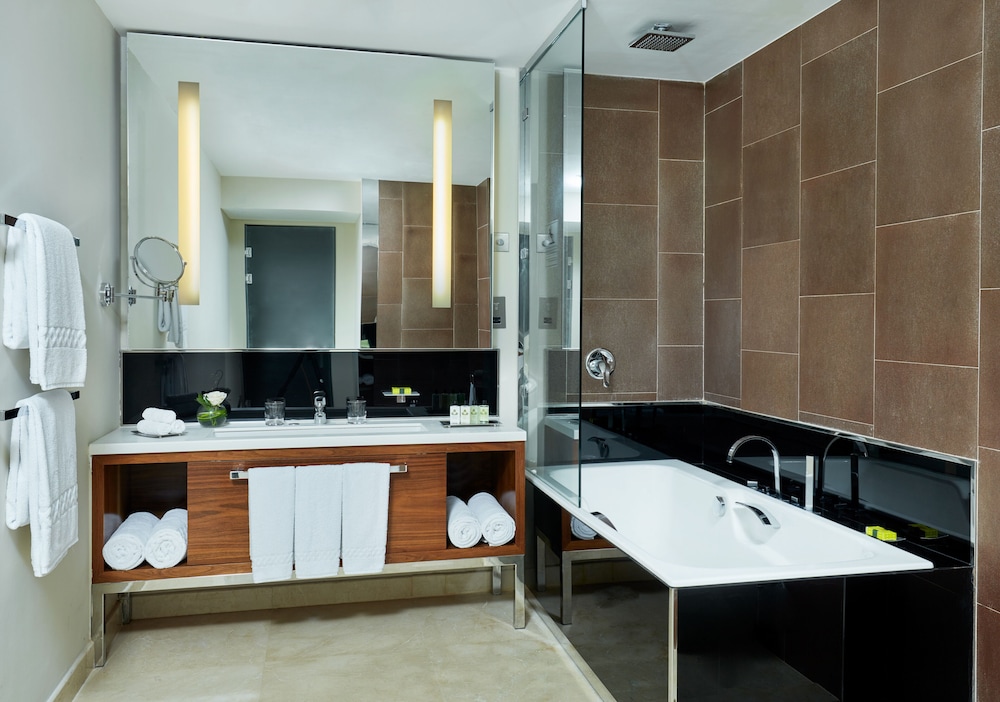 Classic Room, 2 Twin Beds - Photo 6