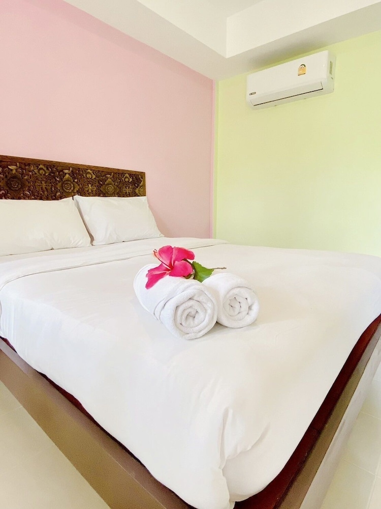 Economy Double Room - Photo 19