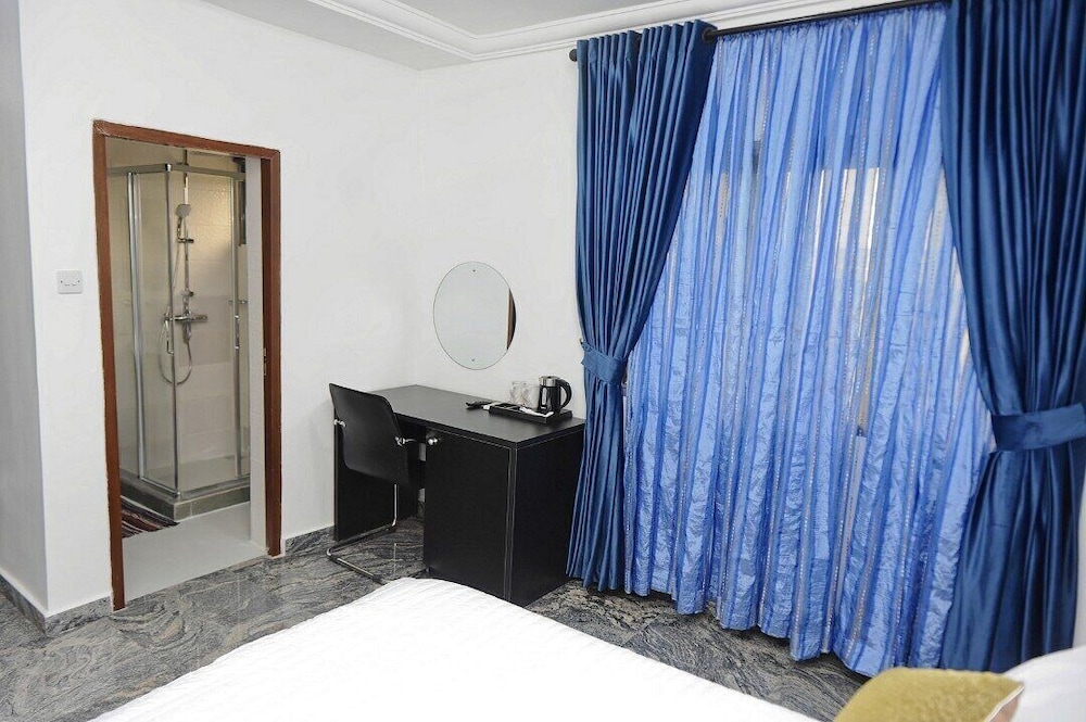 Luxury Room, Balcony, City View photo 1
