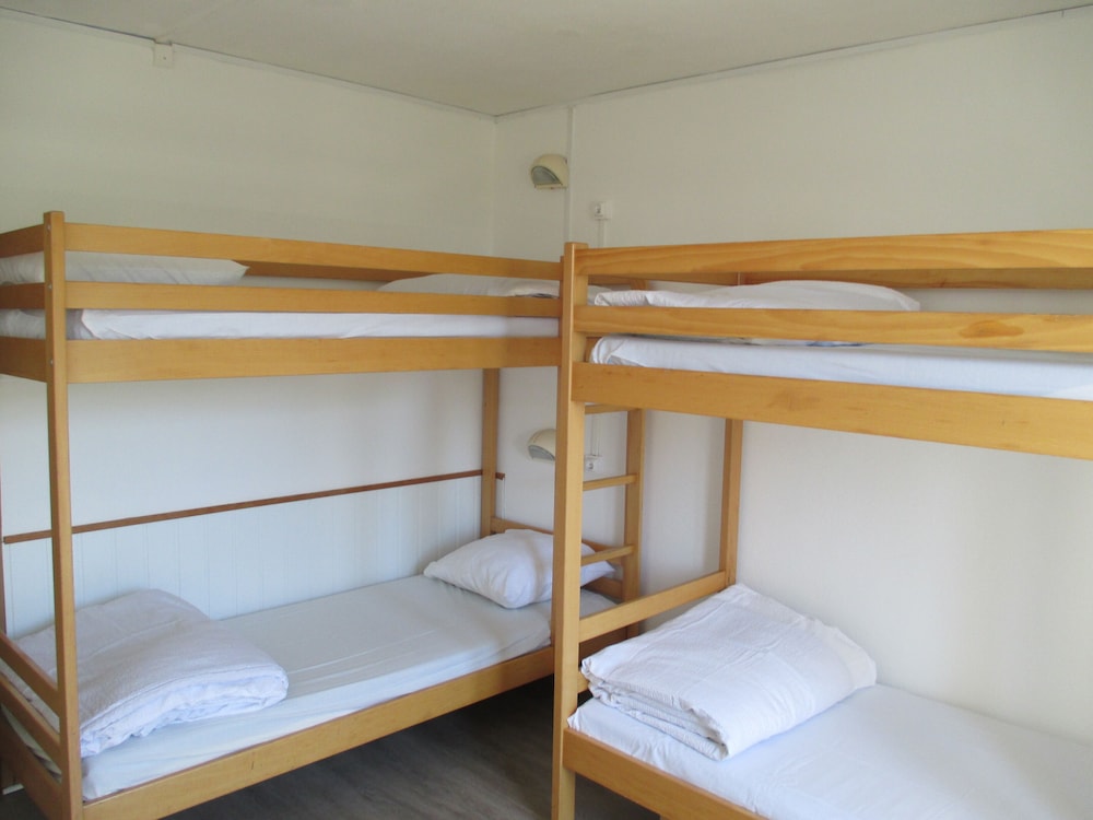 Quadruple Room (with shower) - Photo 3
