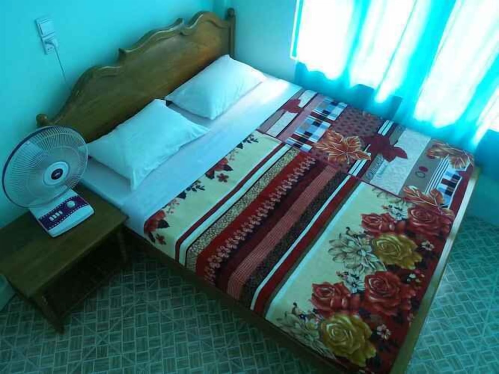 Standard Double or Twin Room photo 3