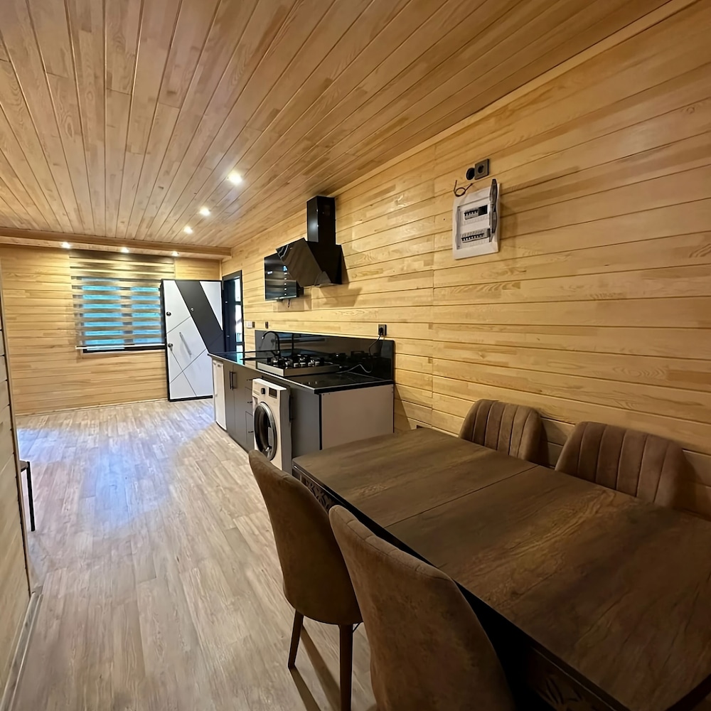 Family Apartment, Mountain View photo 3