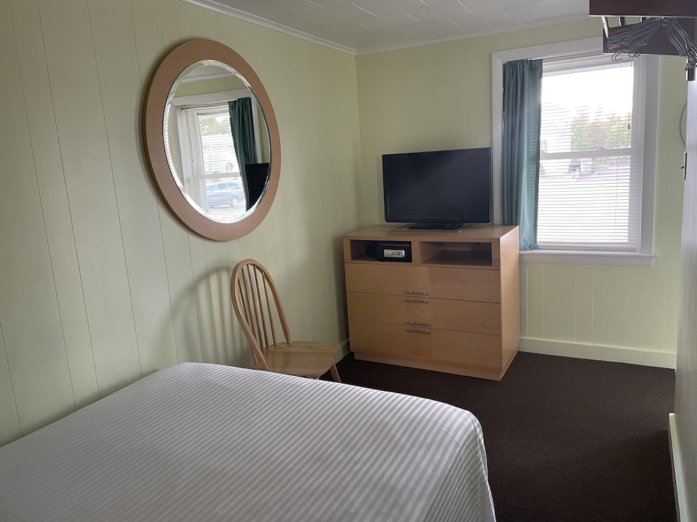 Motel #2 - 2 room kitchenette photo 3