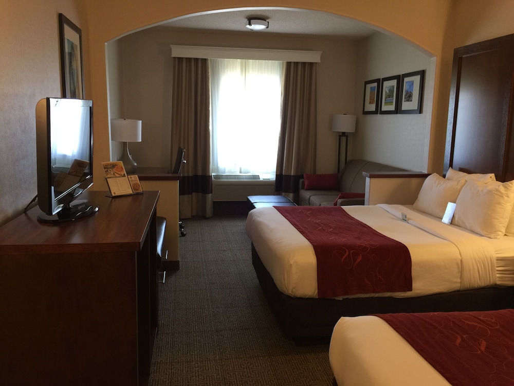 Studio Suite, 2 Queen Beds - Photo 2