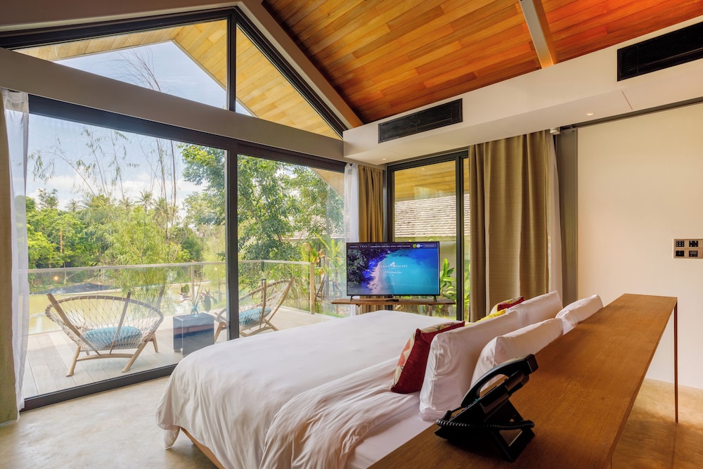 Lagoon Villa with Roundtrip Boat Transfer photo 3