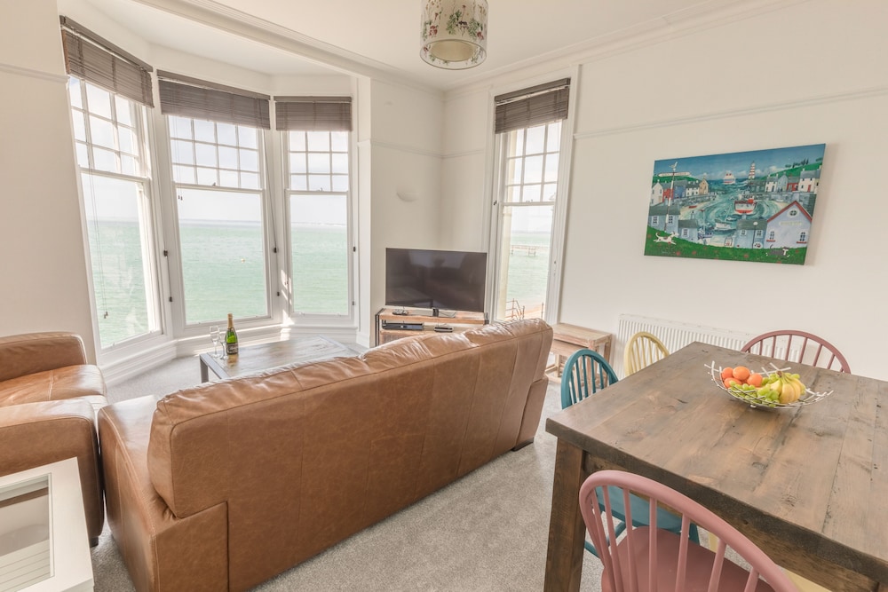 Luxury Apartment, Ensuite, Sea View (Pier View Apartment) photo 1