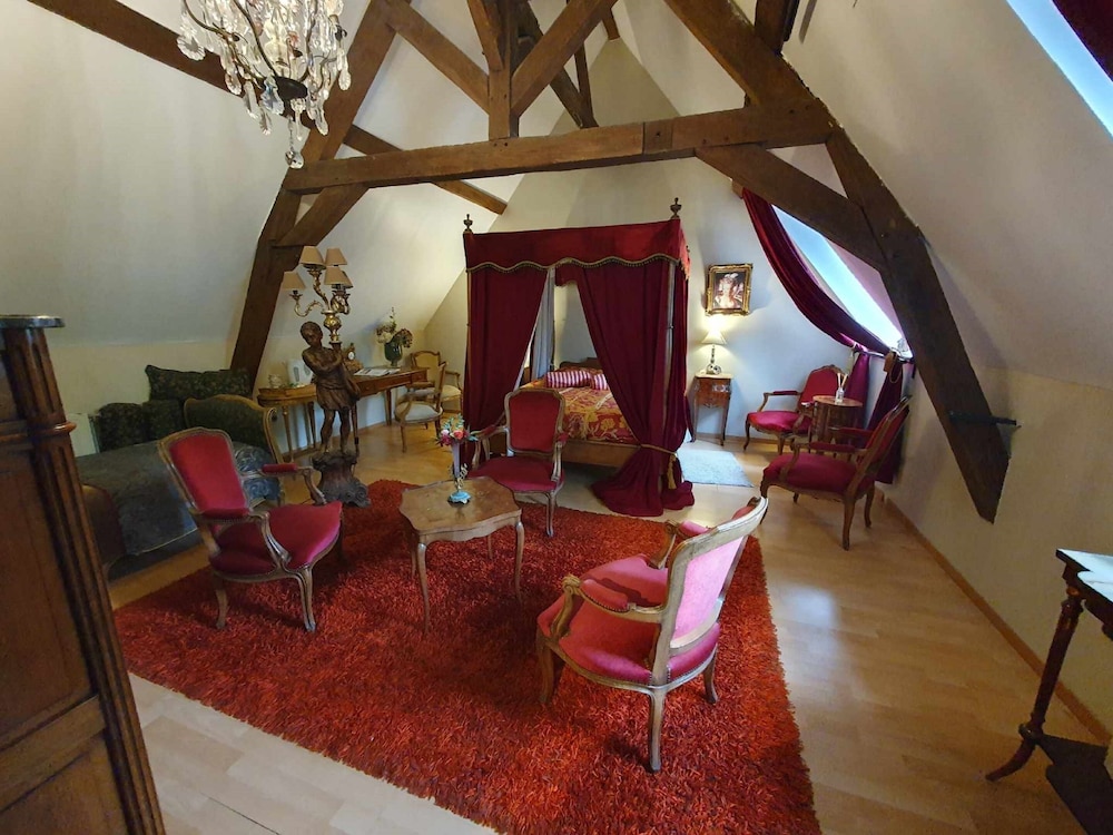 Romantic Triple Room, Ensuite, Garden View (Chambre Vénitienne) photo 1