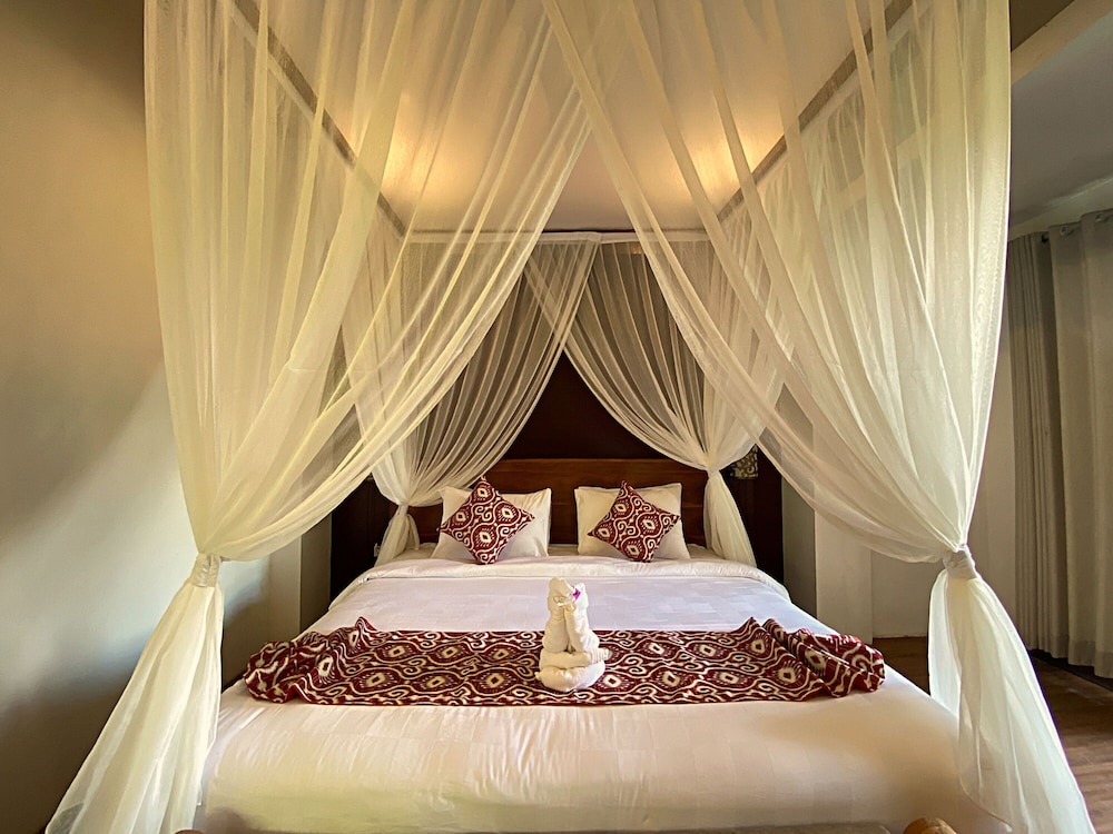 Suite - Photo 17