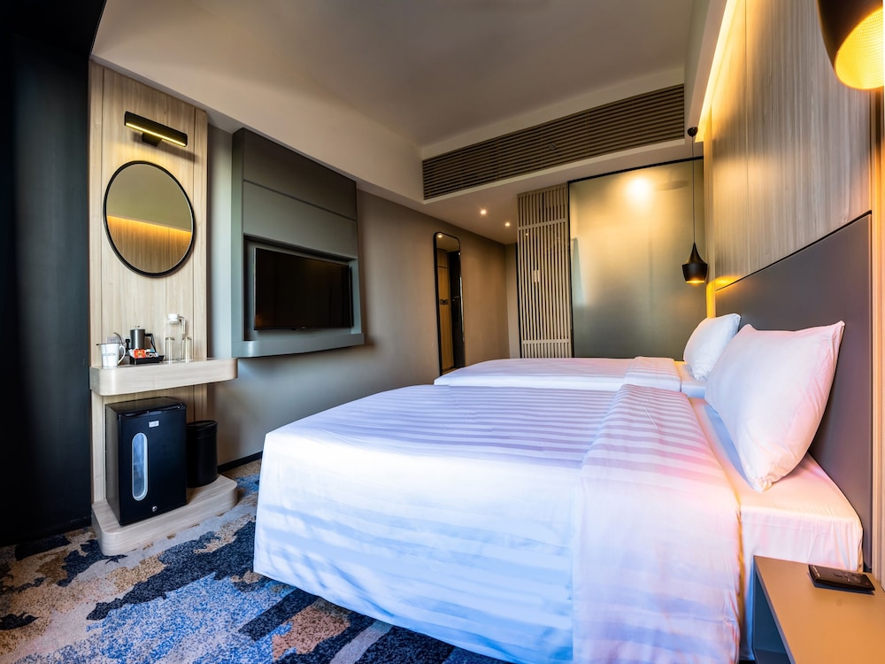 Deluxe Twin Room - Photo 1