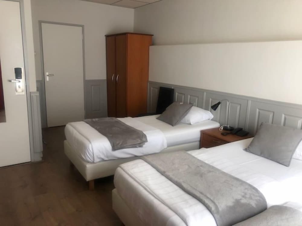 Triple Room, 3 Twin Beds