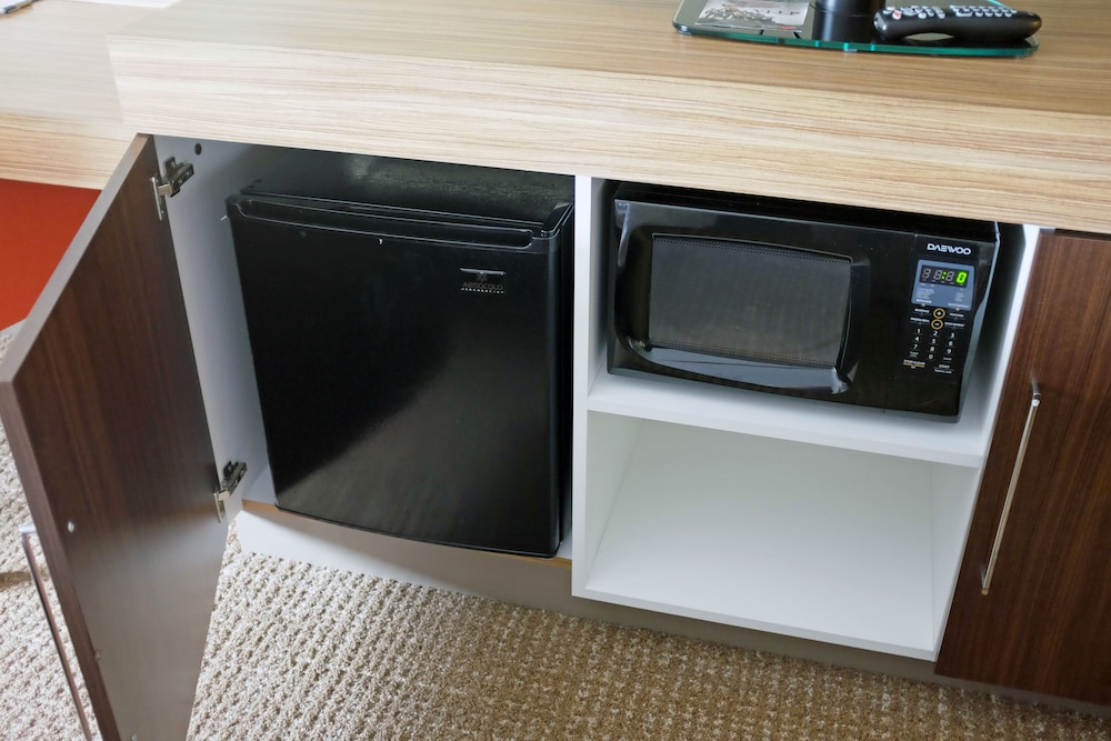 Suite, 1 Double Bed, Accessible, Non Smoking - Photo 1