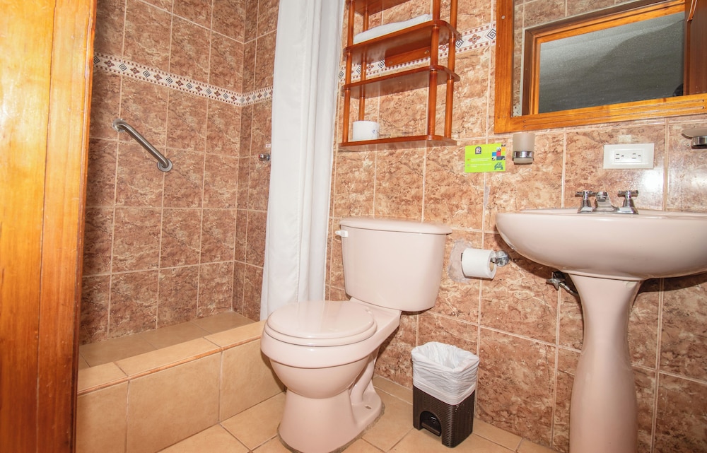 Standard Triple Room photo 3