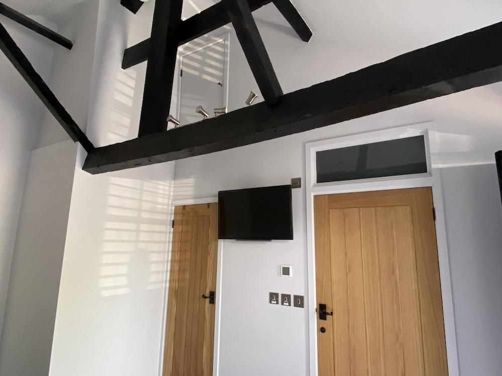 Premium Twin Room, Ensuite, Courtyard View photo 2