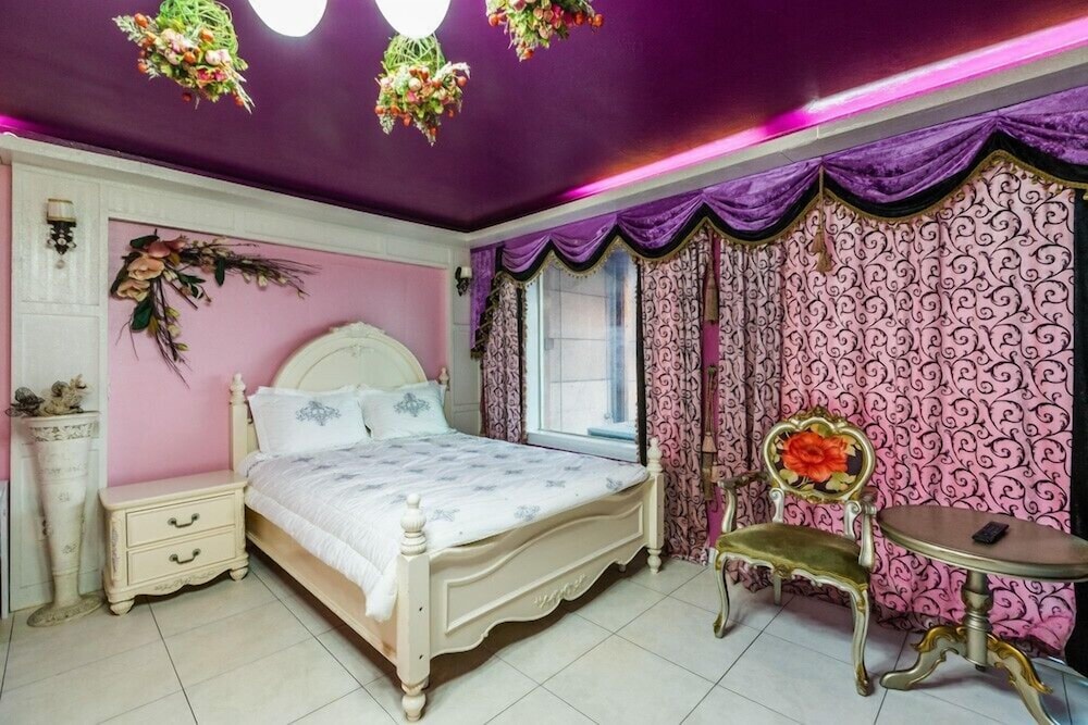 Room (Momo(Monica)) - Photo 2