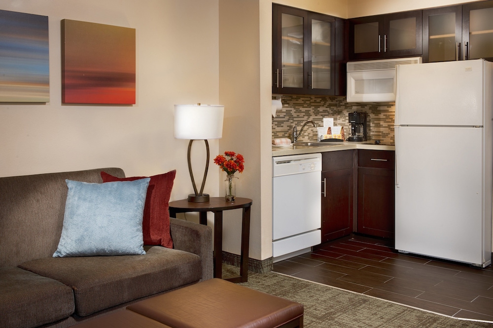 Suite, 2 Bedrooms (1 King, 1 Queen Bed) - Photo 1