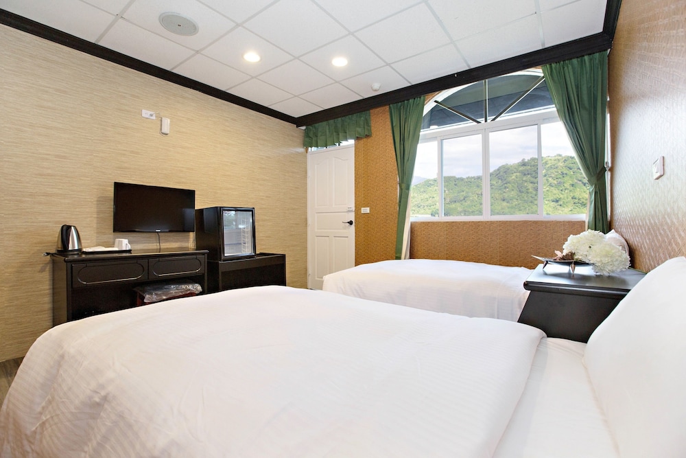 Deluxe Twin Room photo 1