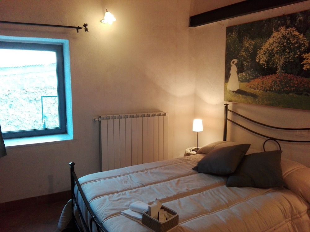 Classic Quadruple Room photo 2