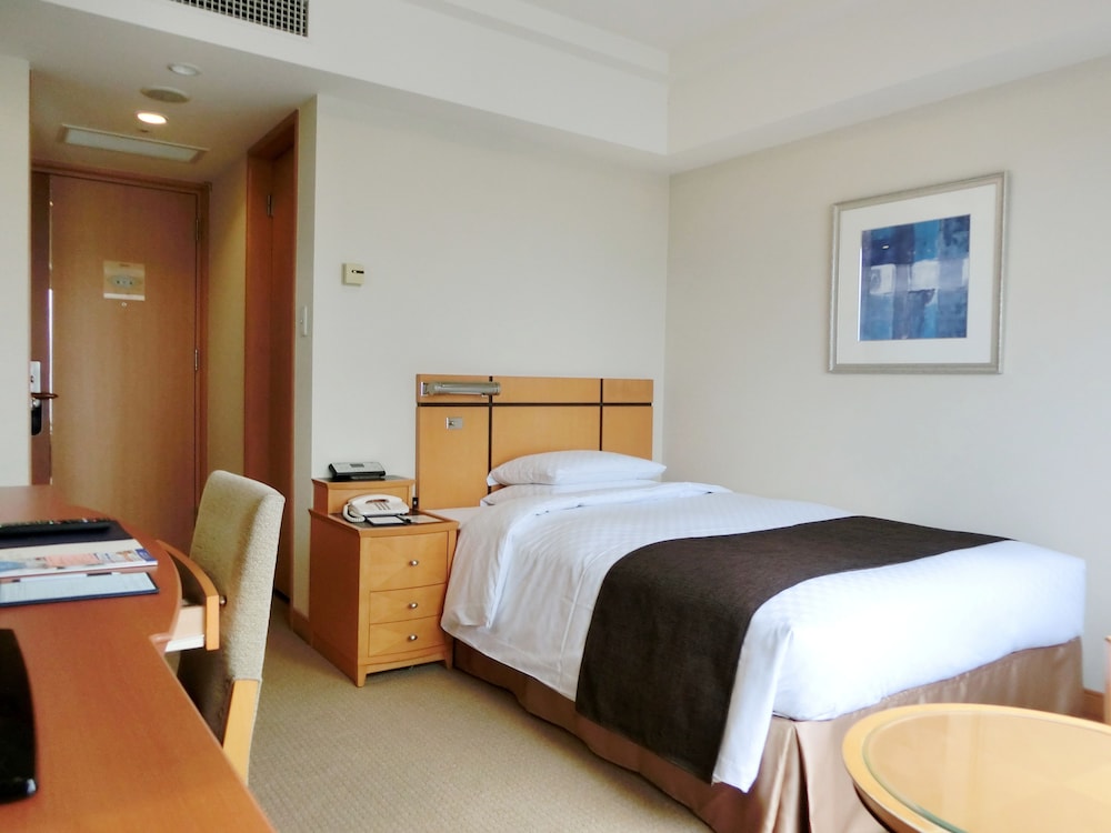 Crown Suite, Non Smoking (58 sqm) photo 2