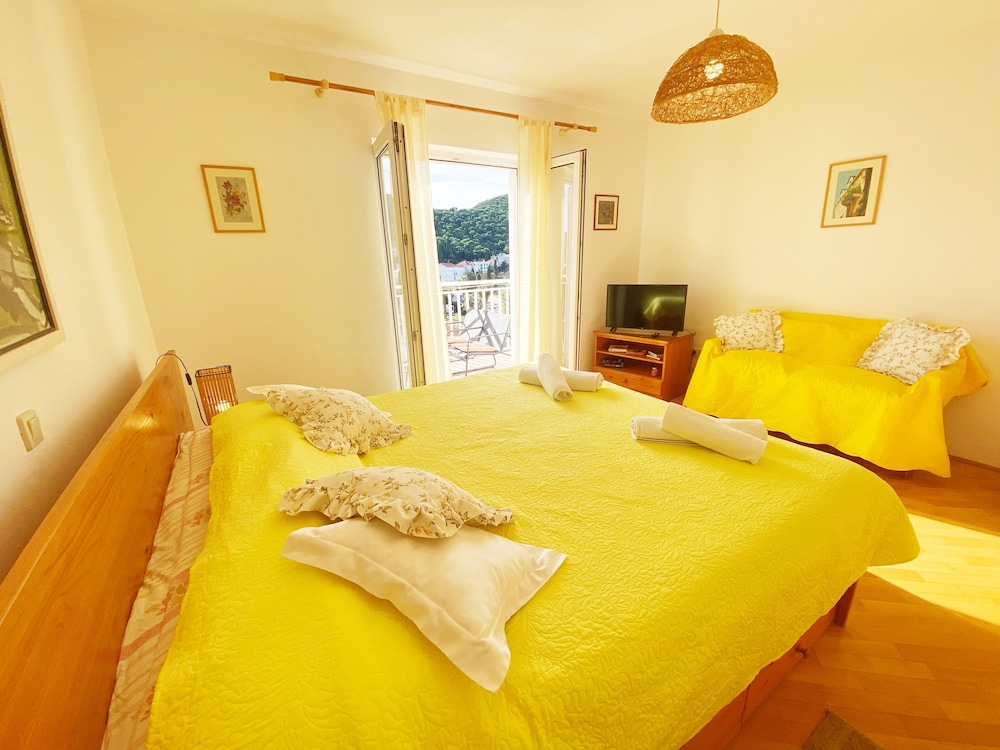 Apartment, 2 Bedrooms, Balcony
